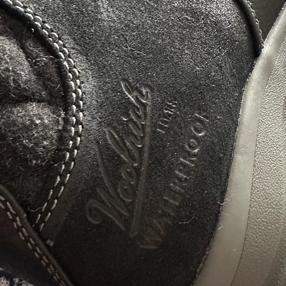 Woolrich black womans boots Size 7 1/2.  Never been worn.  🖤 - Picture 9 of 15